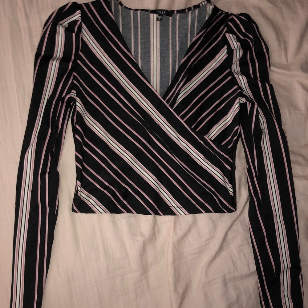Forever 21 Long-sleeve crop top